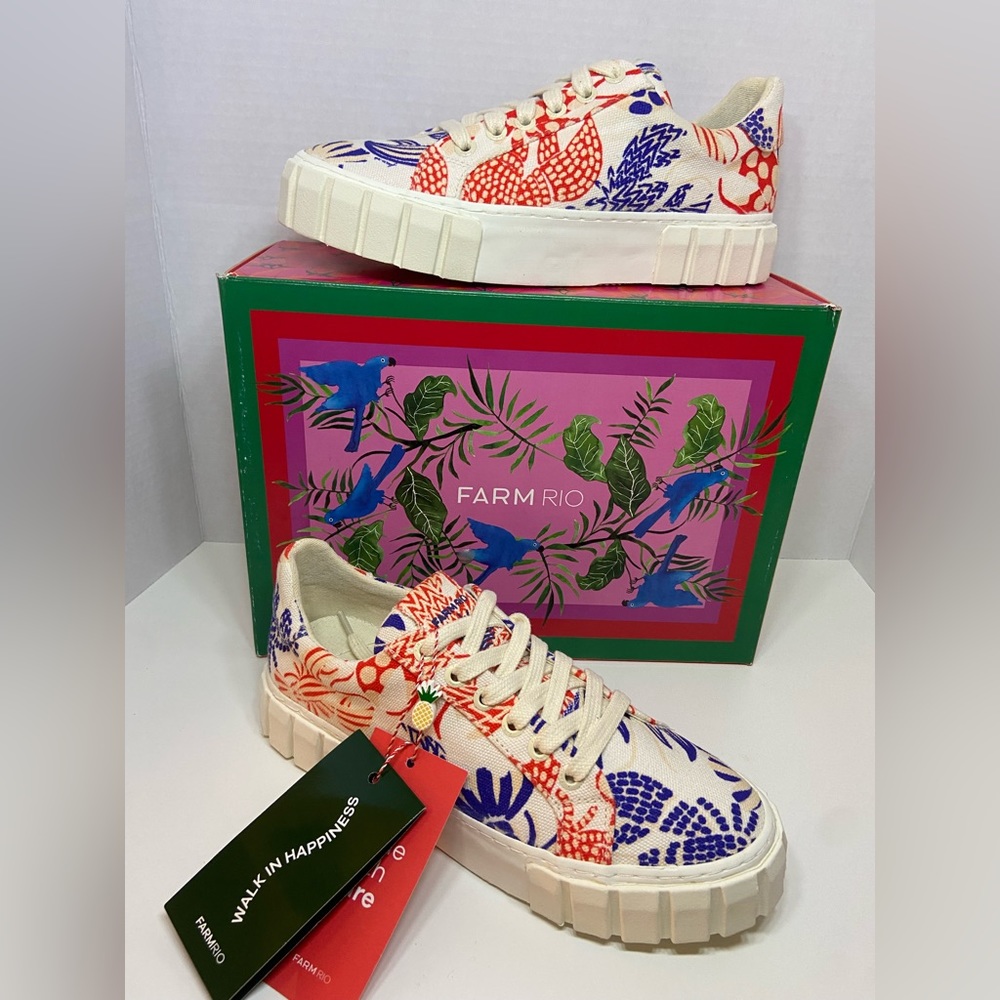 Farm Rio Lobster Print Flatform Sneakers Size 8 Women’s (Authentic)